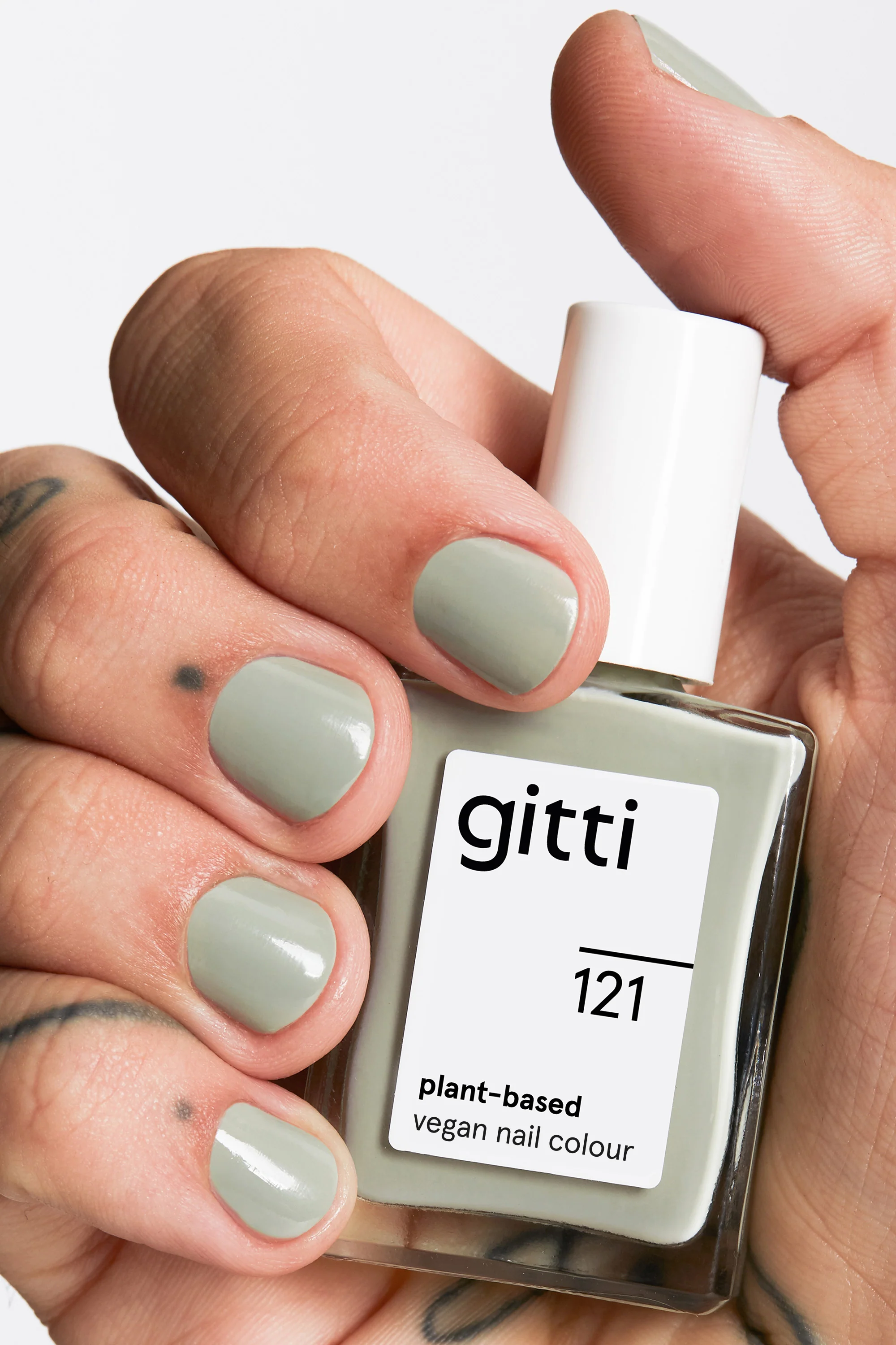 Nail Varnish 121 Sage Green 15ml - Image 4