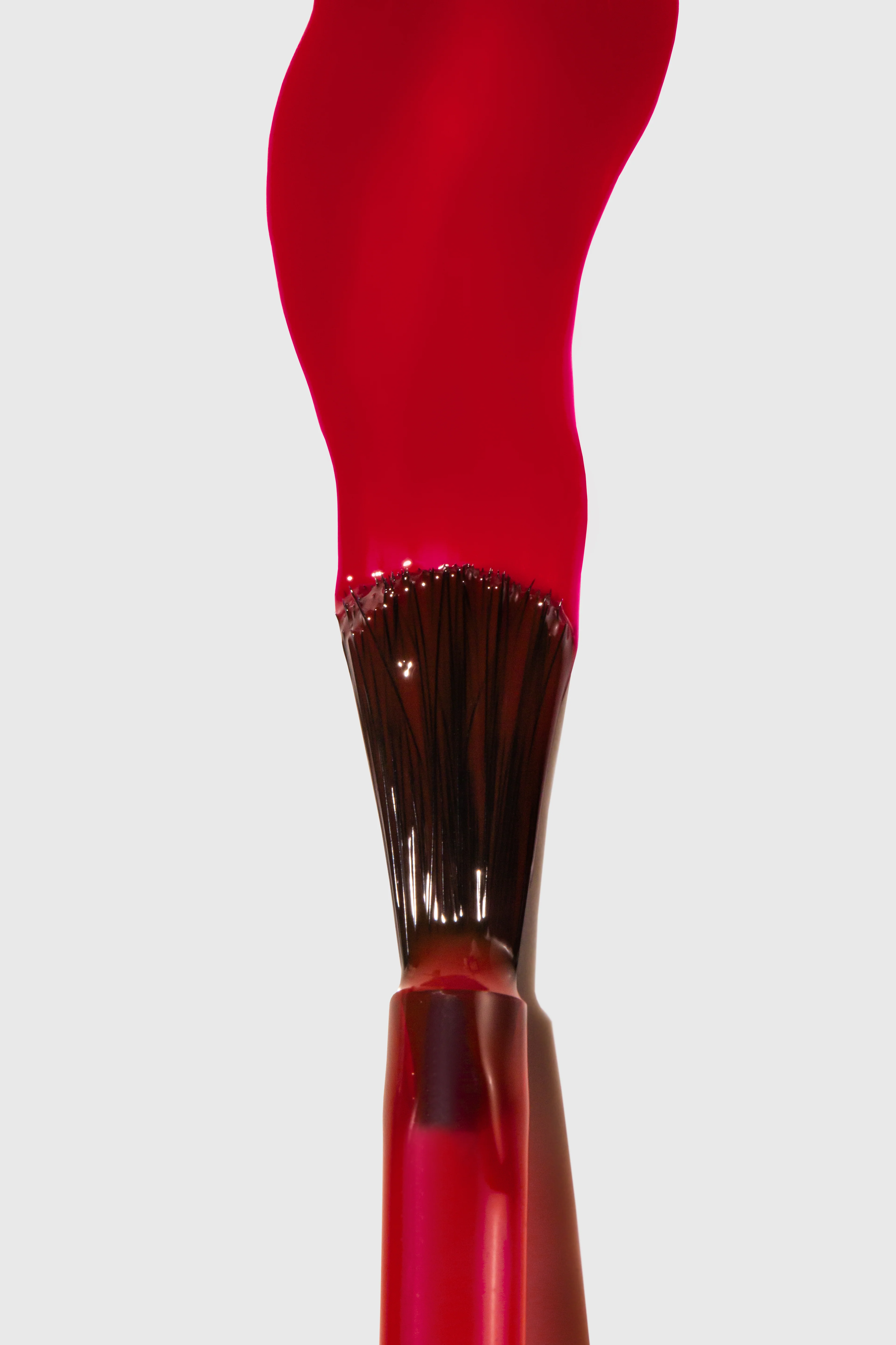 Nail Varnish 147 Real Red 15ml - Image 4