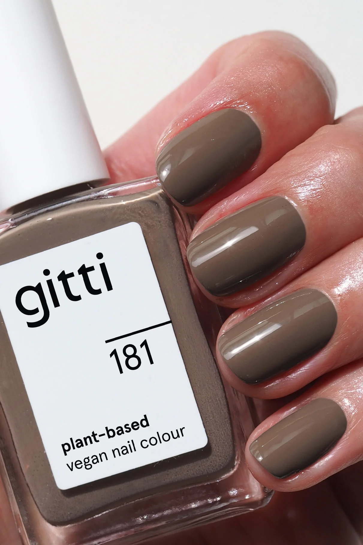 Nail Varnish 181 Dark Taupe 15ml - Image 2