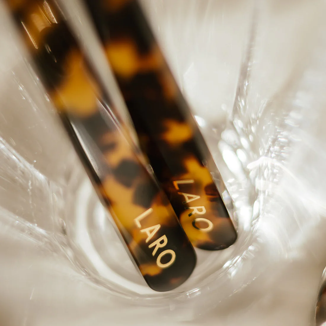 Laro x Koh-i-Noor Signature Toothbrush - Image 4