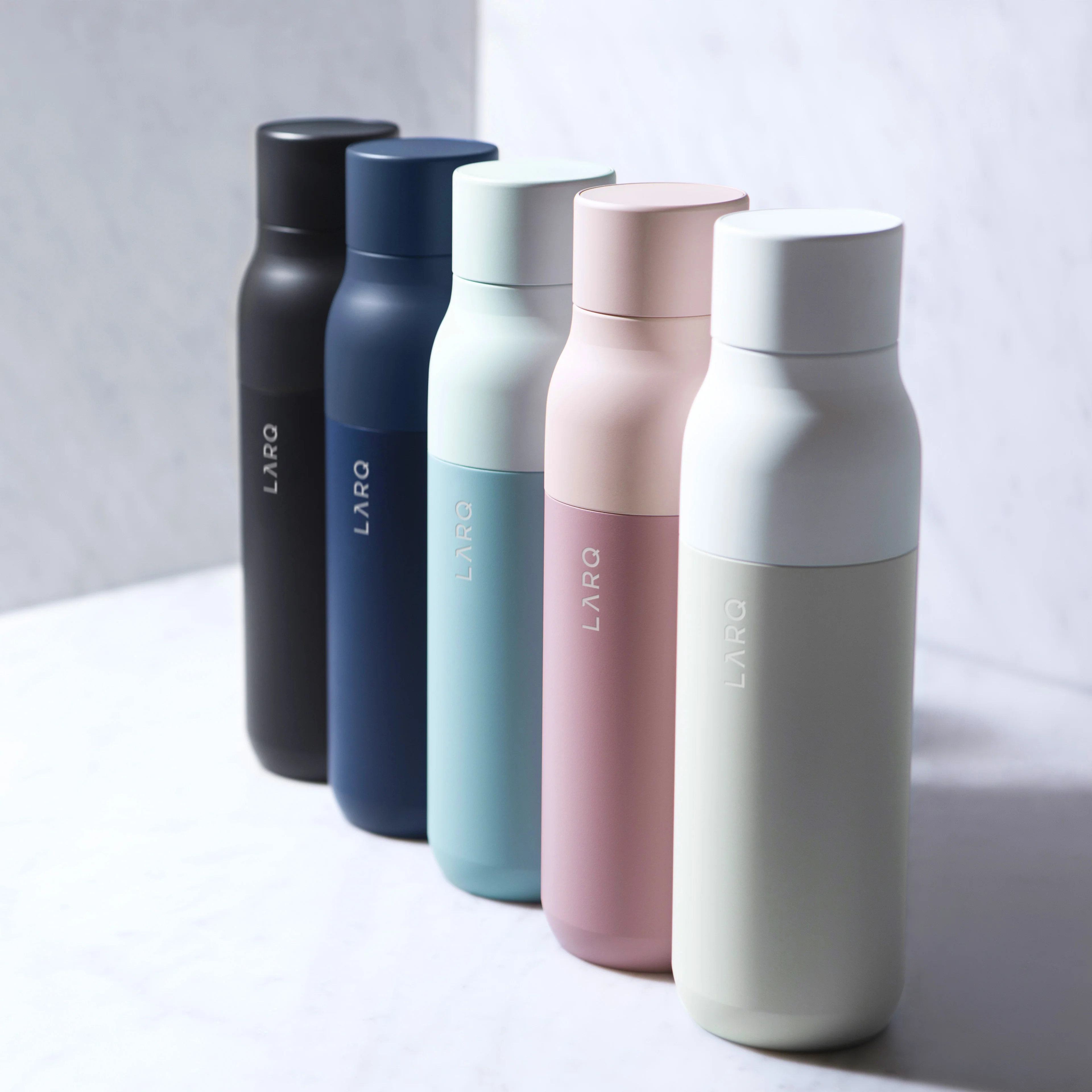 The LARQ Bottle 500ml Monaco Blue - Image 2