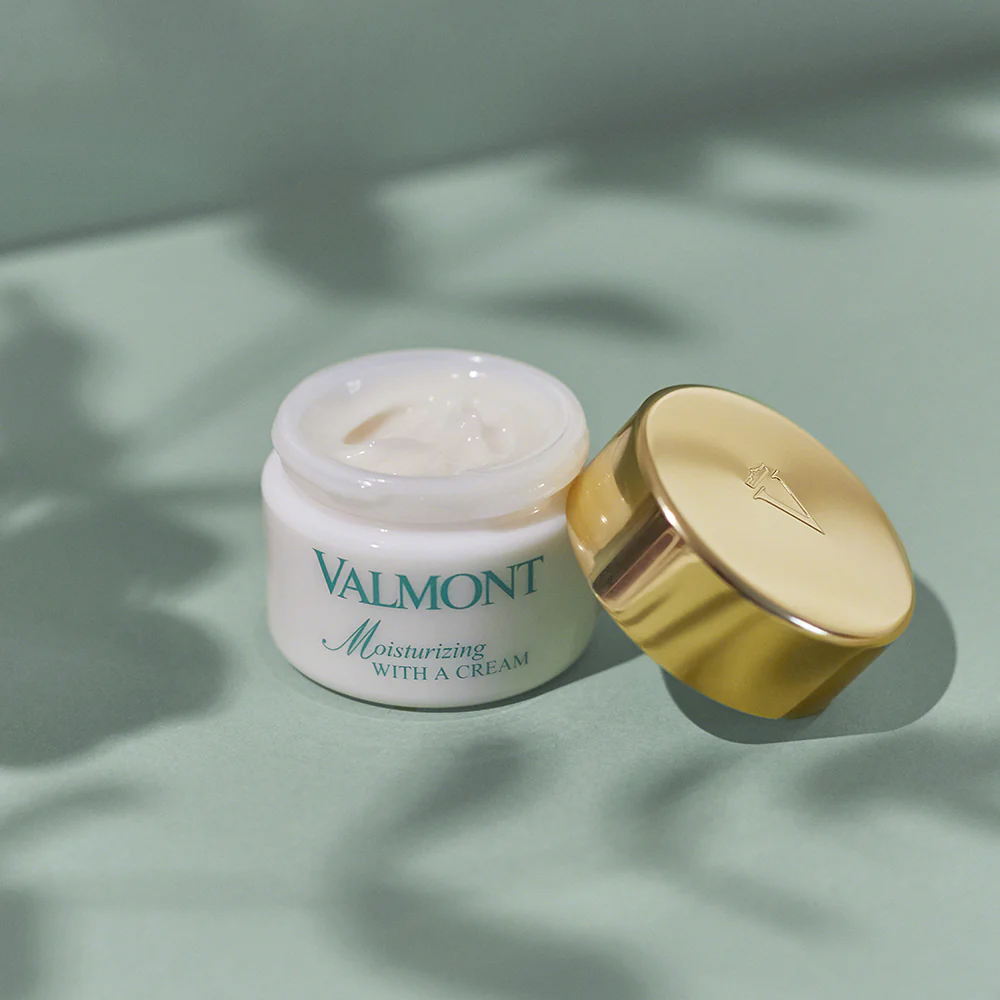 Moisturizing With A Cream 50ml - Image 7